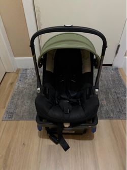 Doona stroller green
