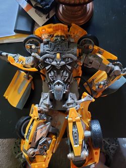 Bumblebee transformer