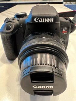 Canon EOS Rebel T6i DSLR Bundle – Excellent Condition