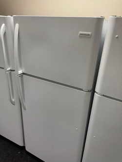 Frigidaire Top Freezer Fridge – White, Clean, 19 cu ft class