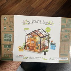 Miniature DIY House 