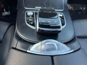 2018 Mercedes-Benz E 400 4MATIC Thumbnail