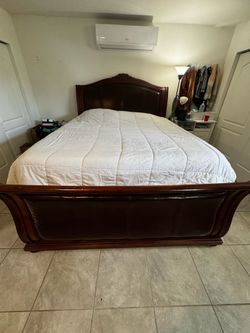Cal-King Wood sleigh bed and 5 drawer dresser