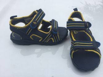 Stride rite sandals size 7.5