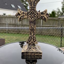 Desktop Cross Statue