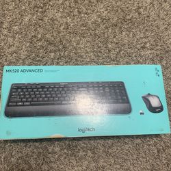Logitech Mk520 Advanced Wireless Keyboard And Mouse Combo
