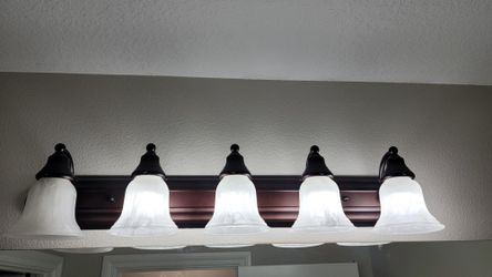 Over Mirror 5 Bulbs Bathroom Light