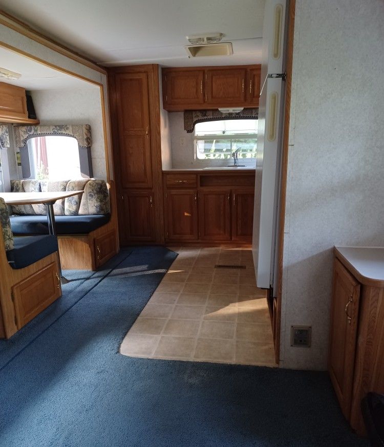2002 Dutchman Classic Travel Trailer