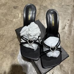 Fashion nova heels 