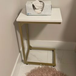 Set of 2 Modern Gold & White Bedside Tables – Elegant Minimalist Design