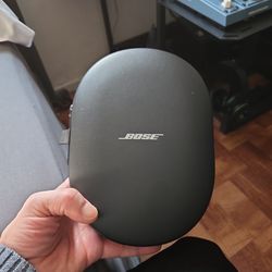 Bose ultra comfort headphones, 2nd Gen