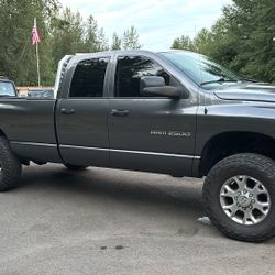 Stock Dodge Ram Larimie Wheels With 35s