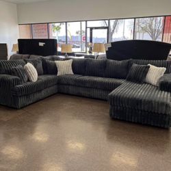 SECTIONAL WITH CHAISE- TAKE HOME WITH $25