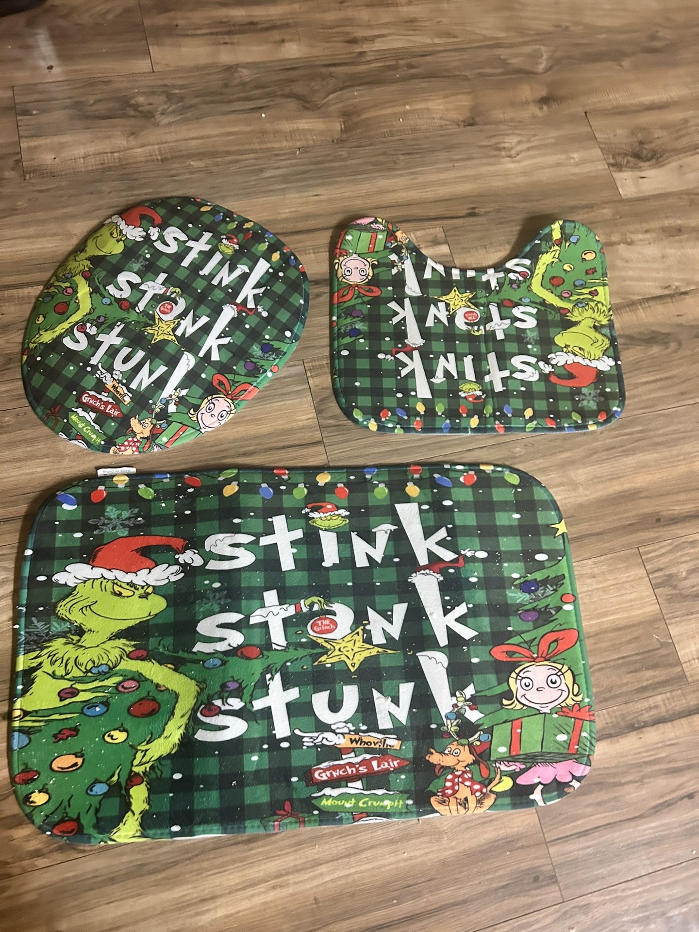 Grinch Bathroom Set