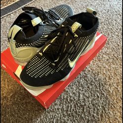 Nike Max Size 7 Youth