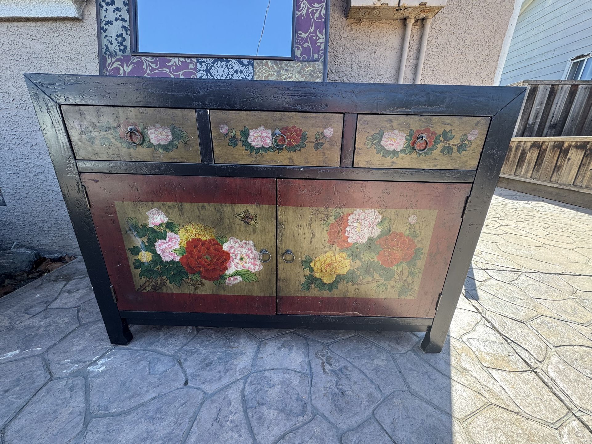 Floral Dresser/Mirror Set