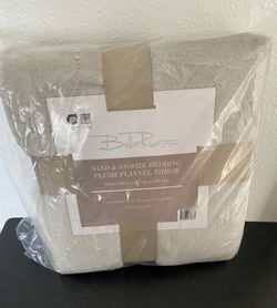 Bella Russo - Plush Flannel Throw Blanket