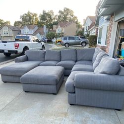 Empire 3Pc Grey Sectional Couch + Ottoman MUST GOO ‼️