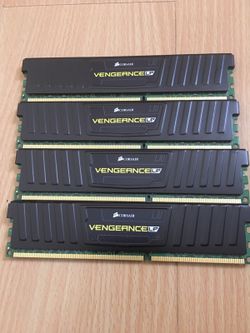 CORSAIR Vengeance 16GB (4 x 4GB) 240-Pin DDR3 SDRAM DDR3 1600