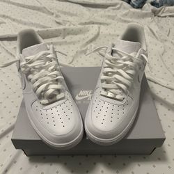 AF1 Nike Size(11) More Info In Description