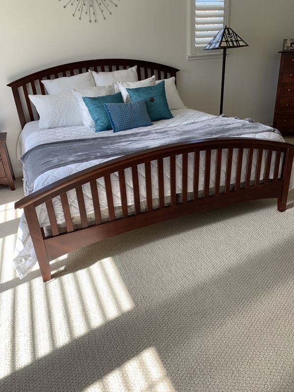 King Size Bedroom Set La Z Boy For Sale In Dublin Ca Offerup