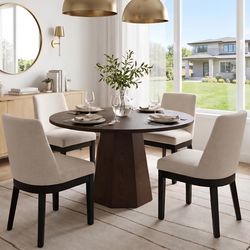 Set of 4 Modern dinning room chairs, Beige