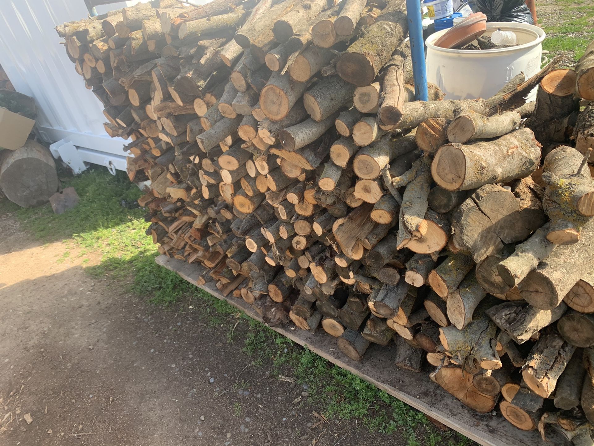 Dry Firewood!!!On The Go!!!