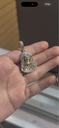 Jesus pendant
