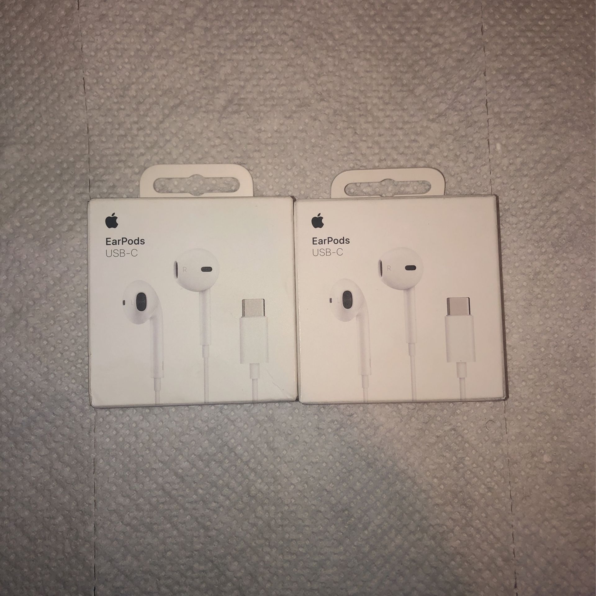 Apple EarPods Wired USB-type C Port