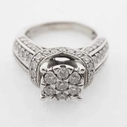 14Kt 1.25 ct. White Gold Engagement Ring. 