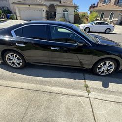 2012 Nissan Maxima