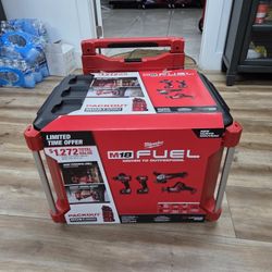 NEW Milwaukee M18 Fuel Brushless 4-Tool Combo Kit With Packout Rolling Tool Box 3697-24PO