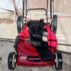 Toro Self Prollped Law Mower In Good Working