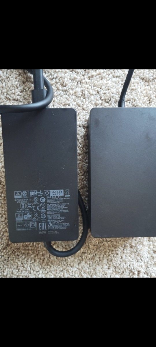 Microsoft Surface Adapter