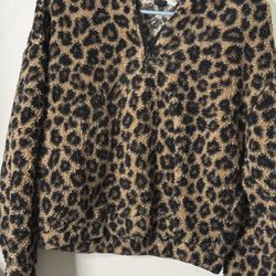 Cheetah Pullover