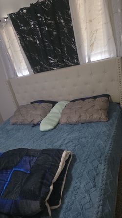 Upholstered Bed Frame with Tufted Headboard