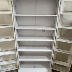 Compact Pantry unit with light & USB connection at top