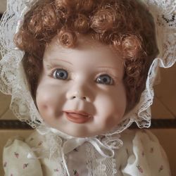 Collectors   Doll. Deltona 