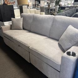Sleeper Sofa! $499 🛋️🧡✨ Last One!