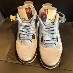 Jordan 4 University Blue