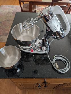 Vintage Hamilton Beach 10 speed mixer