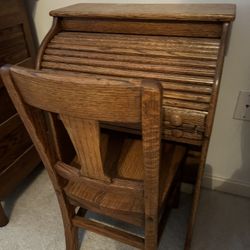 Beautiful Antique Oak Child’s  Roll Top  Desk and Chair