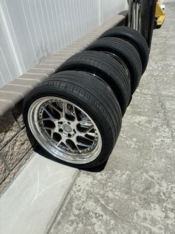 CHROME AODHAN RIMS WITH TIRE