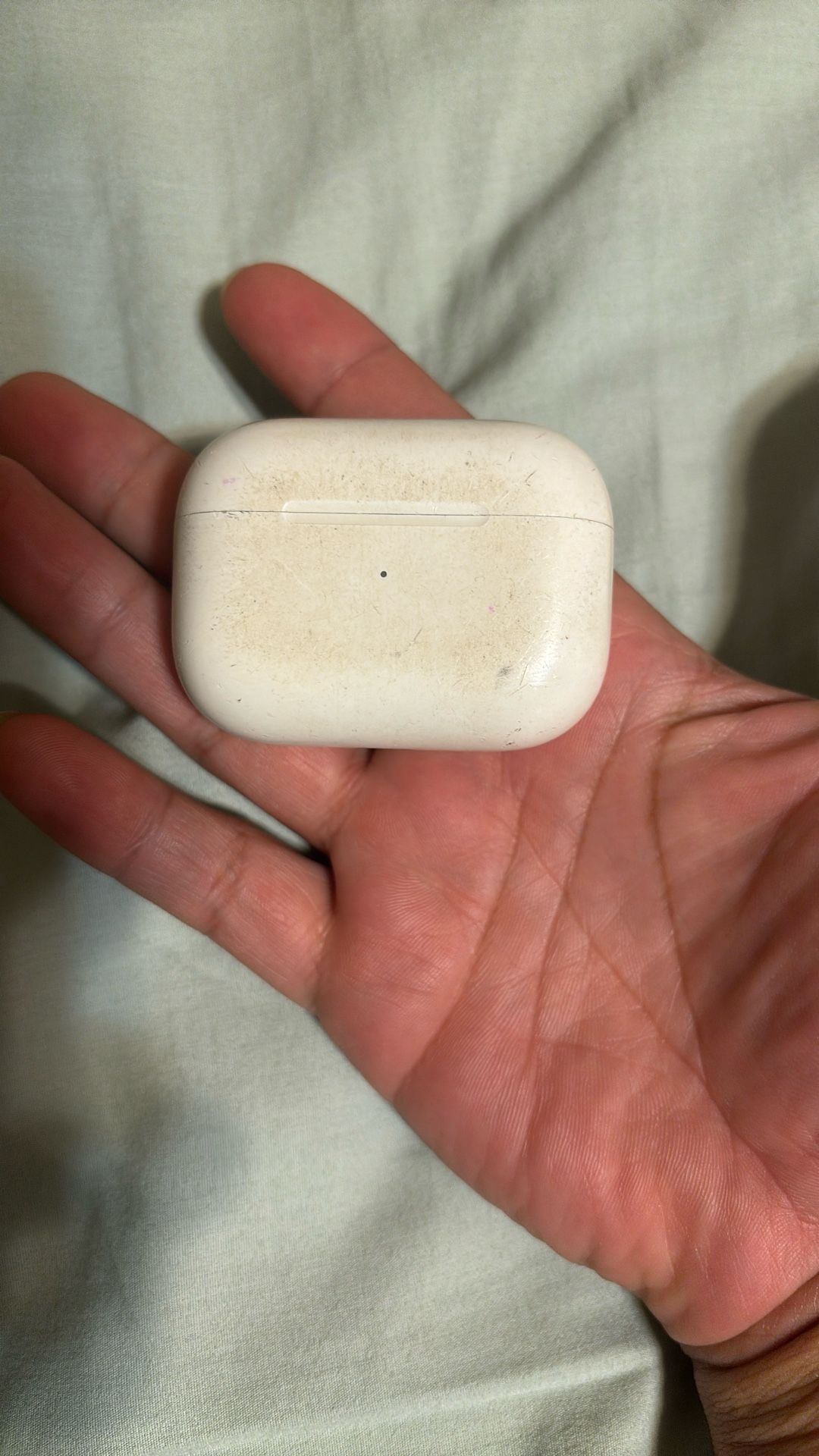Apple AirPods Pro - LEFT & RIGHT & CASE - FOR PARTS / NOT WORKING AS IS