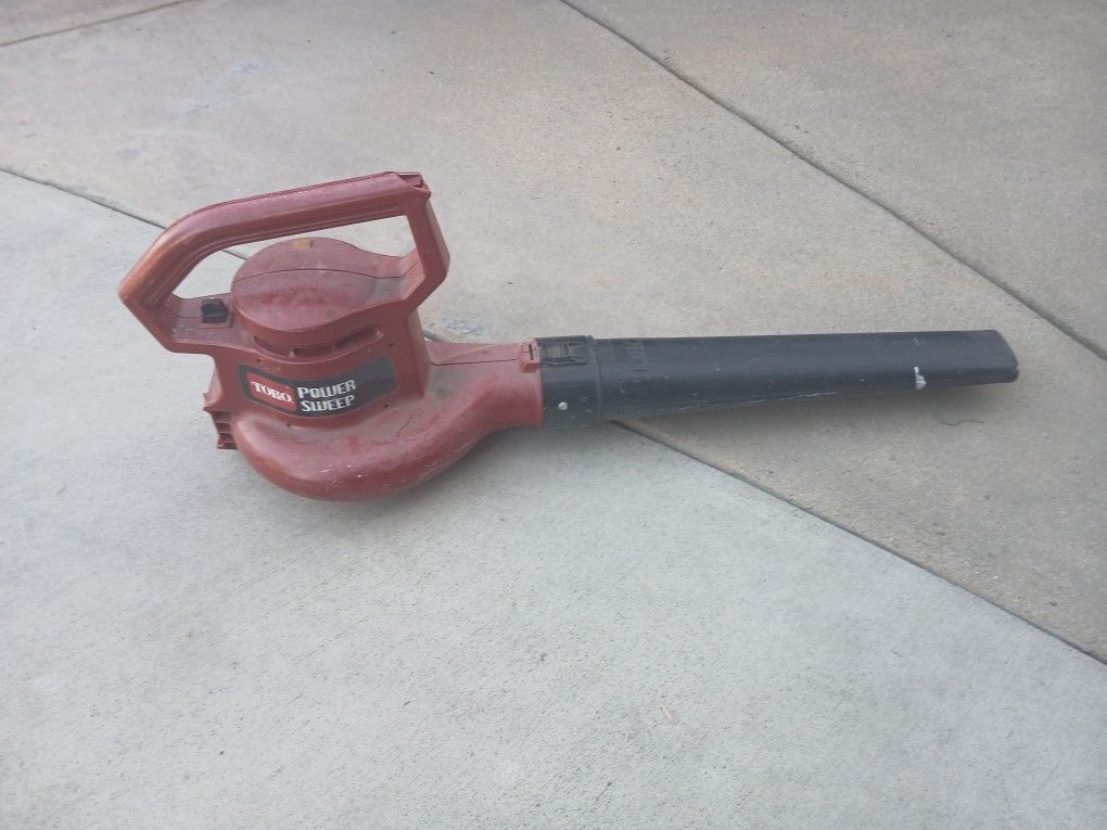 Leaf Blower