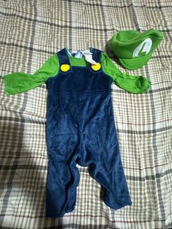 Costume