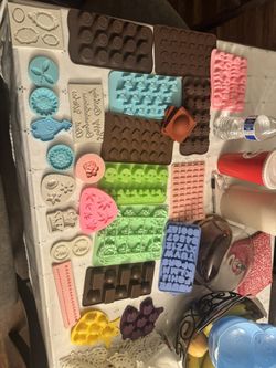 Silicone & Plastic Molds
