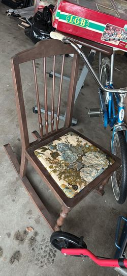 Vintage rocking chair