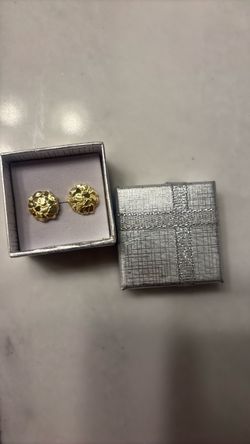 Nugget earring