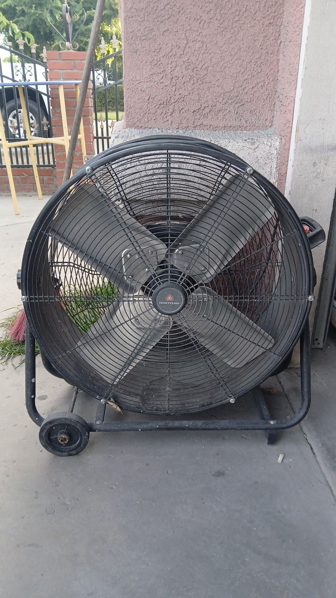 County line shop fan 24 Inch portable barrel fan for Sale in Parlier ...